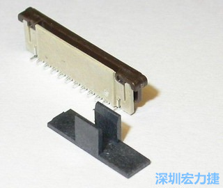 最后變更回塑膠蓋子 (cap)，但改為夾外側